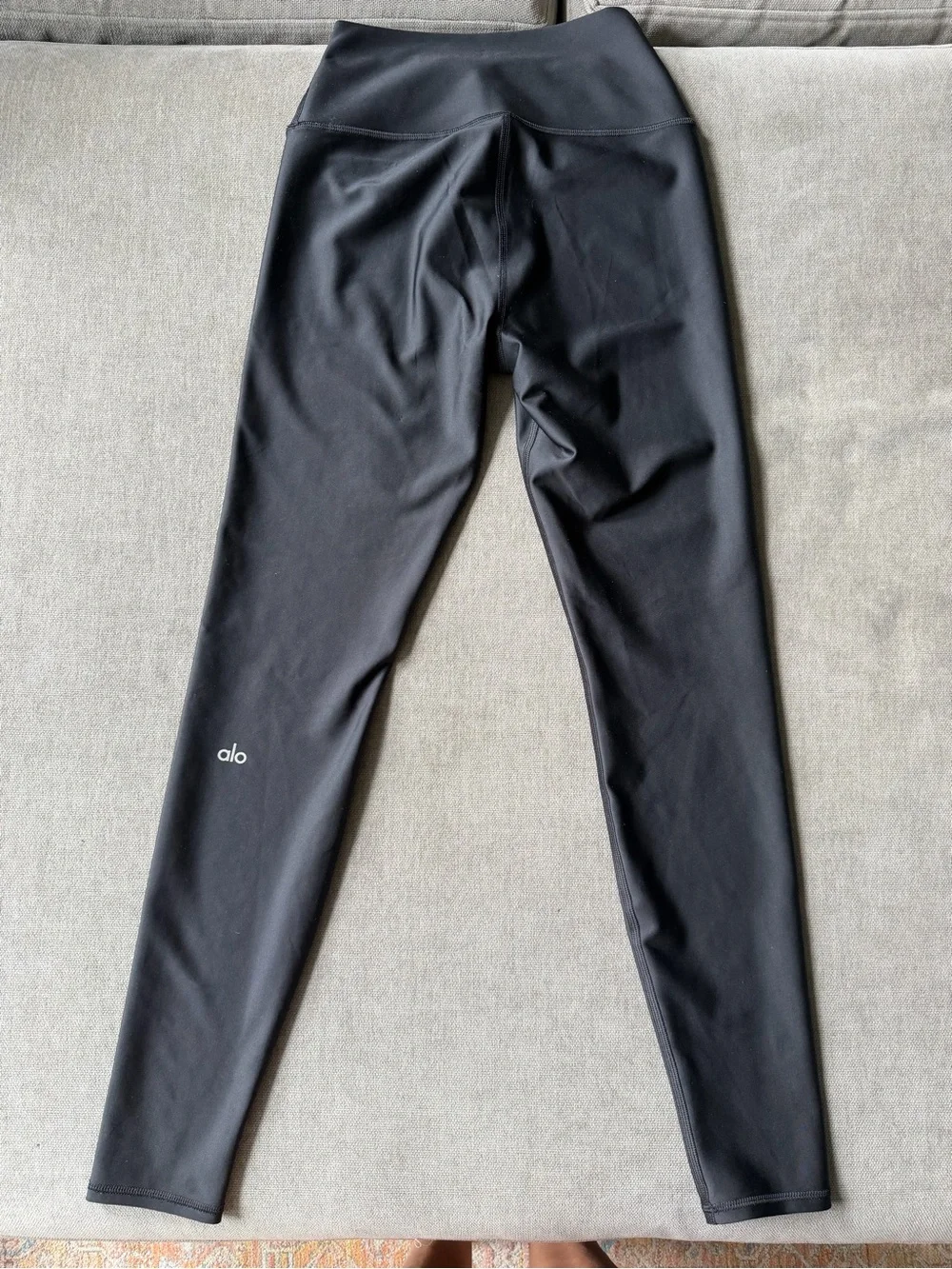 ALO Yoga good preowned